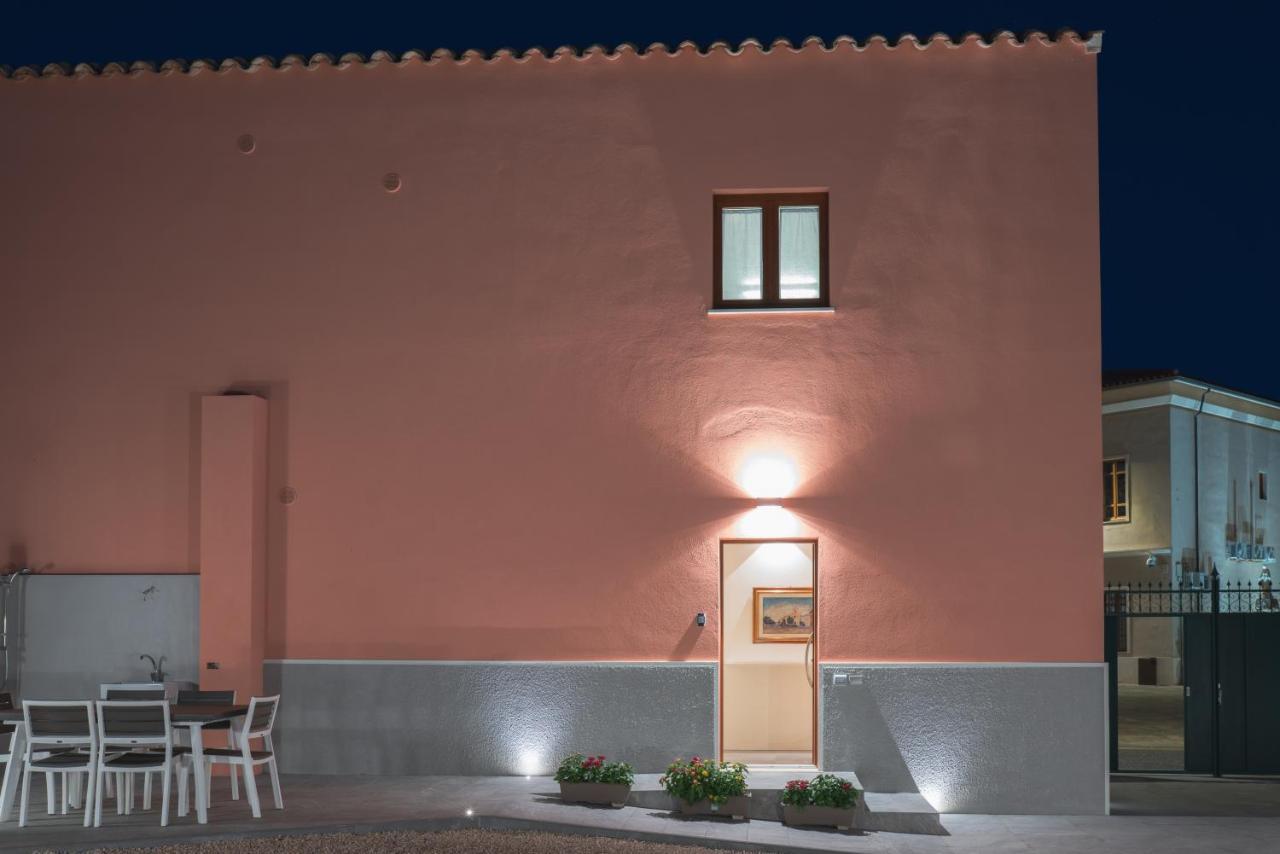Casa Fadda Hotel Villa San Pietro Bagian luar foto