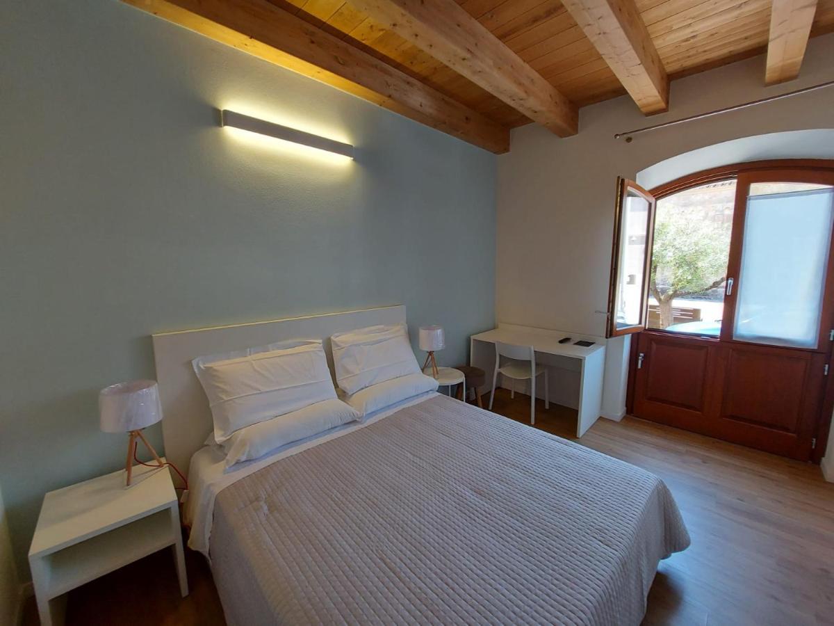 Casa Fadda Hotel Villa San Pietro Bagian luar foto