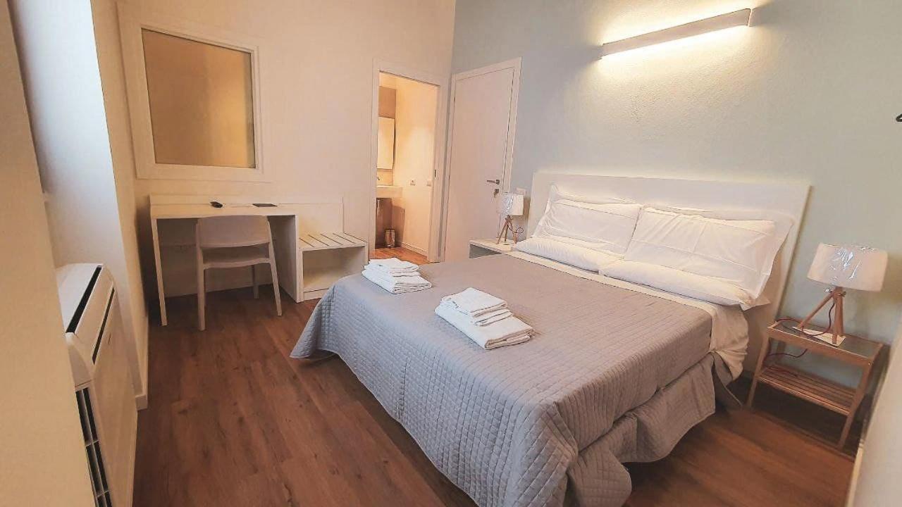Casa Fadda Hotel Villa San Pietro Bagian luar foto